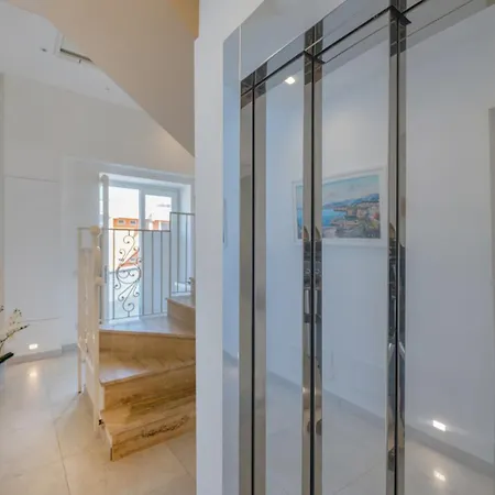 Emanuel White بيت ضيافة